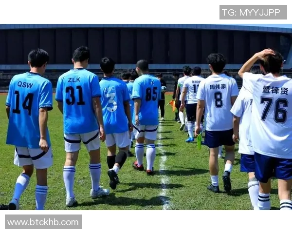 中国第一个足球球星是谁？追溯历史揭开中国足球的传奇起点