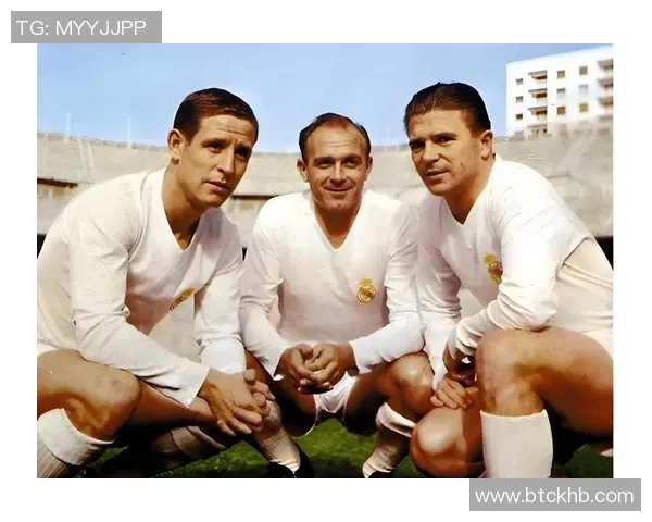 全球足球明星身高对比分析 揭秘巨星身高差异与足球表现关系 全球足球明星身高对比分析 揭秘巨星身高差异与足球表现关系