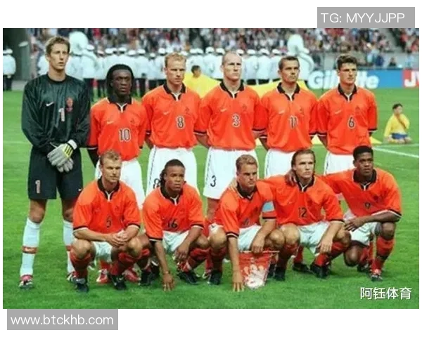 动态拜仁球星风采展示：技术、进攻与防守的完美结合