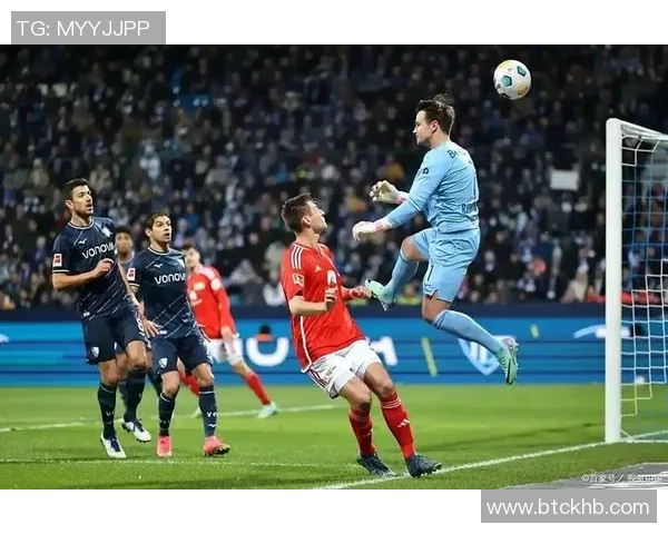 和足球明星一起视频畅聊踢球心得，共享赛场瞬间的精彩时刻