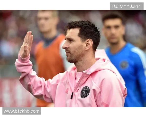 聚焦世界足坛巨星探寻国外著名足球明星的辉煌与传奇故事 聚焦世界足坛巨星探寻国外著名足球明星的辉煌与传奇故事